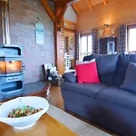 Alpstuga Luxury Wellness Villa, Septon Durbuy